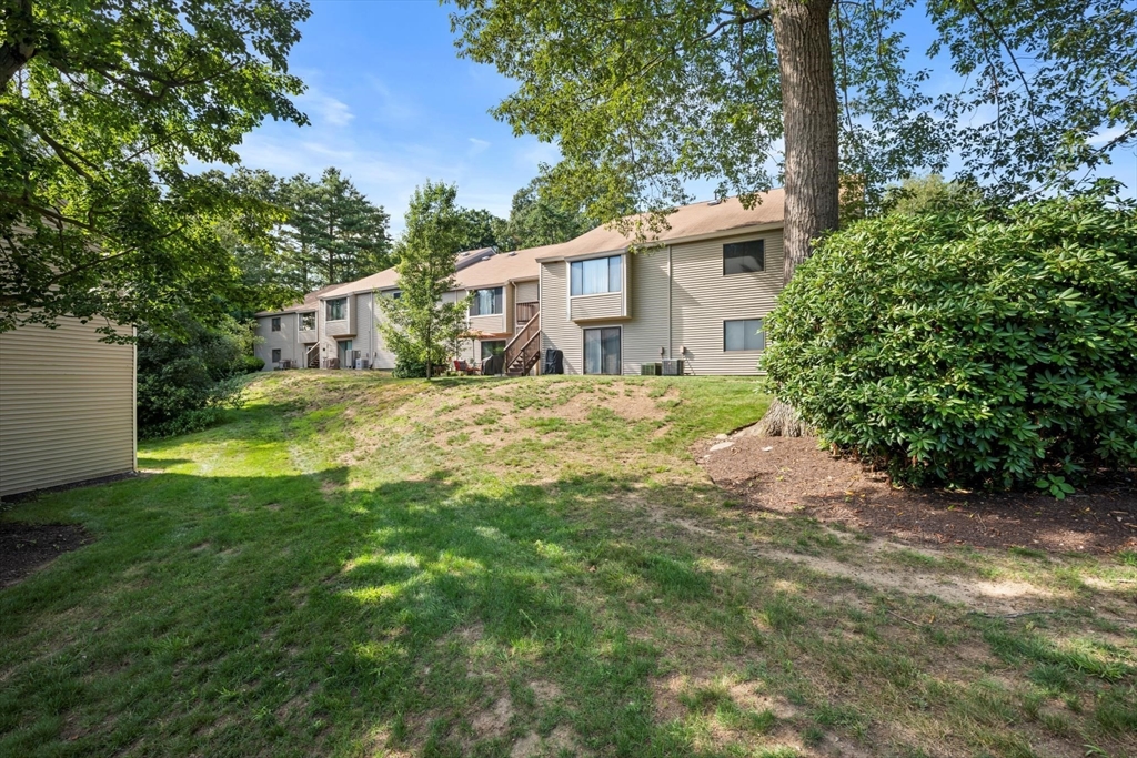 8 Thayer Pond Drive 6