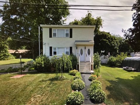 53 Malwood Ave 53 Dracut MA 01826