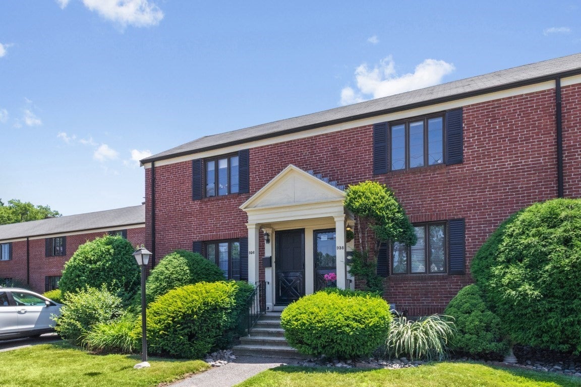 958 Belmont St 958, Watertown MA 02472