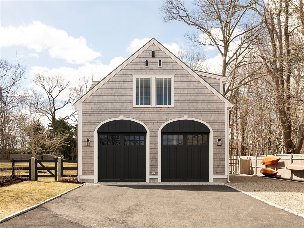 205 Powder Point Ave