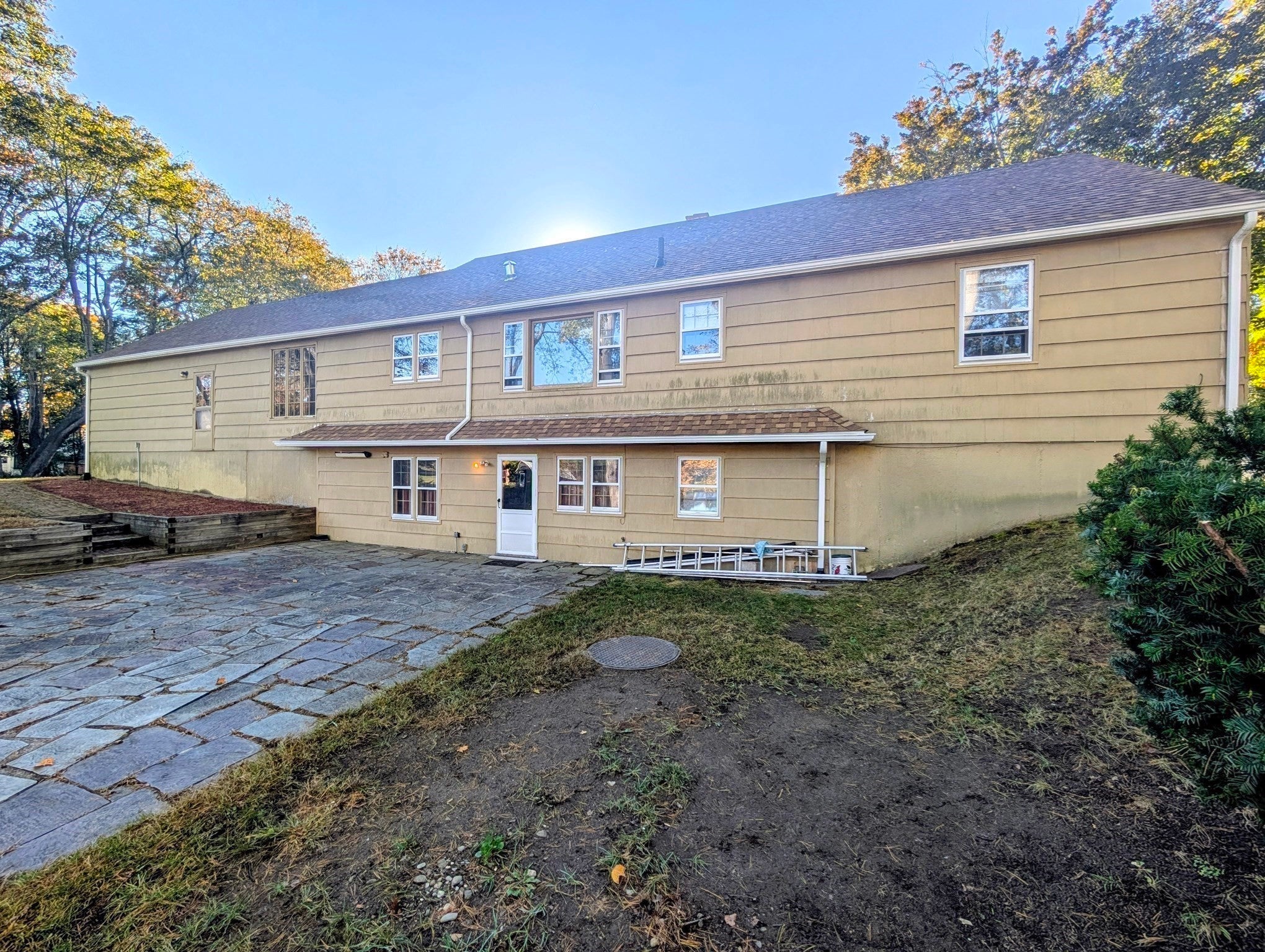 21 Vernon St