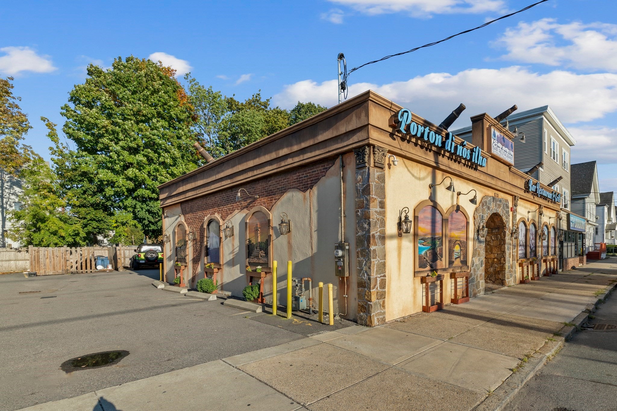 816-820 Main St