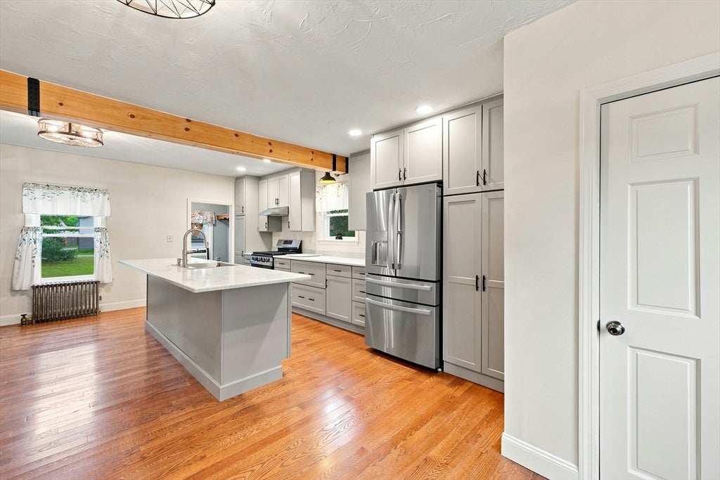 10 Sumner Ave, Middleboro, MA, 10 Sumner Ave, Middleboro, MA Photo #10