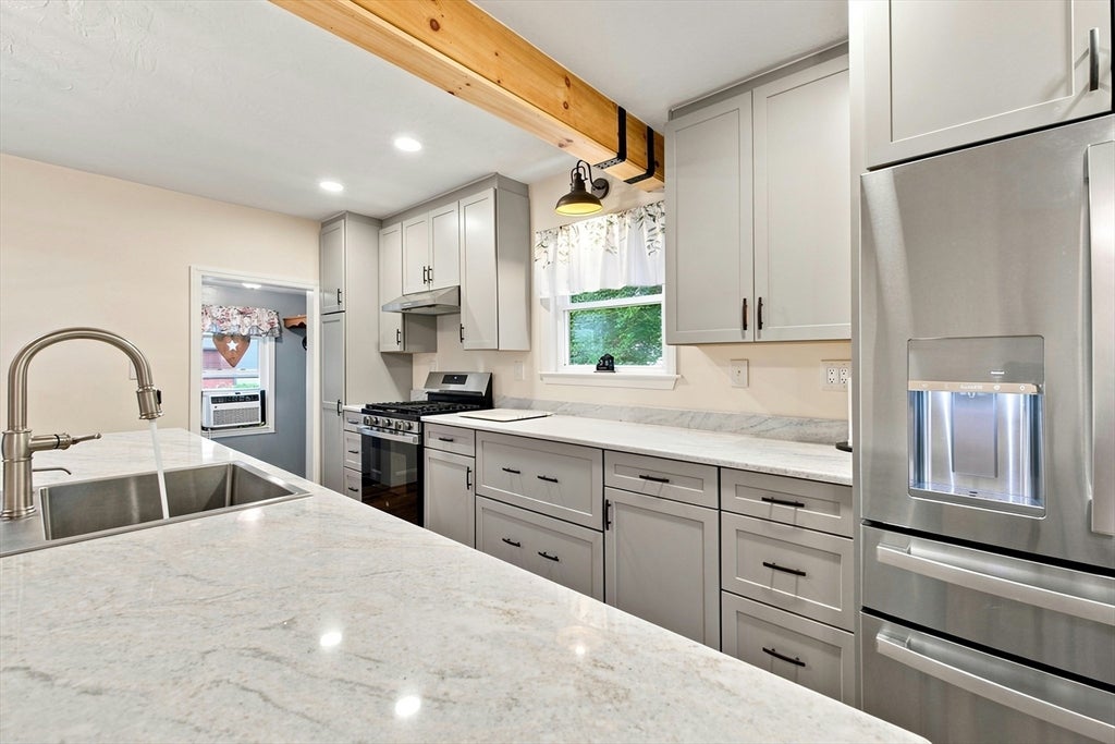 10 Sumner Ave, Middleboro, MA, 10 Sumner Ave, Middleboro, MA Photo #8