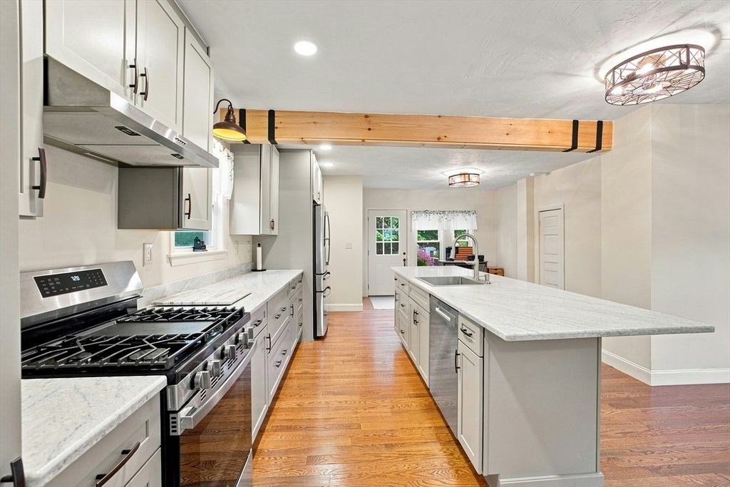 10 Sumner Ave, Middleboro, MA, 10 Sumner Ave, Middleboro, MA Photo #7