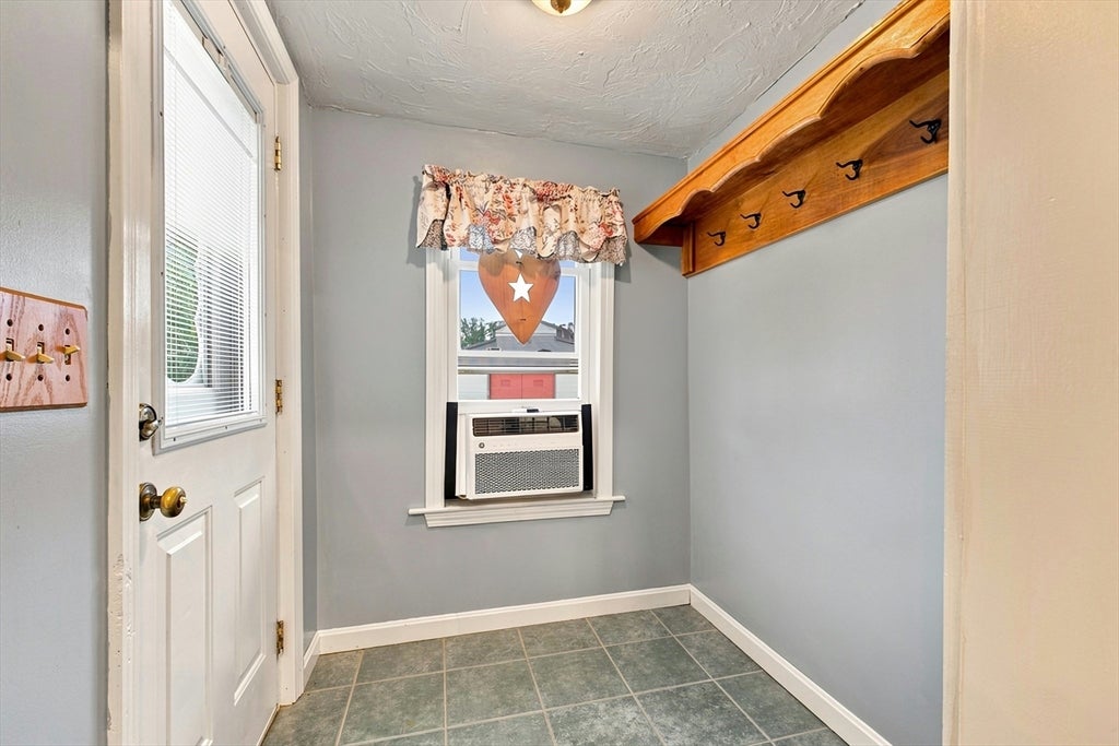10 Sumner Ave, Middleboro, MA, 10 Sumner Ave, Middleboro, MA Photo #6