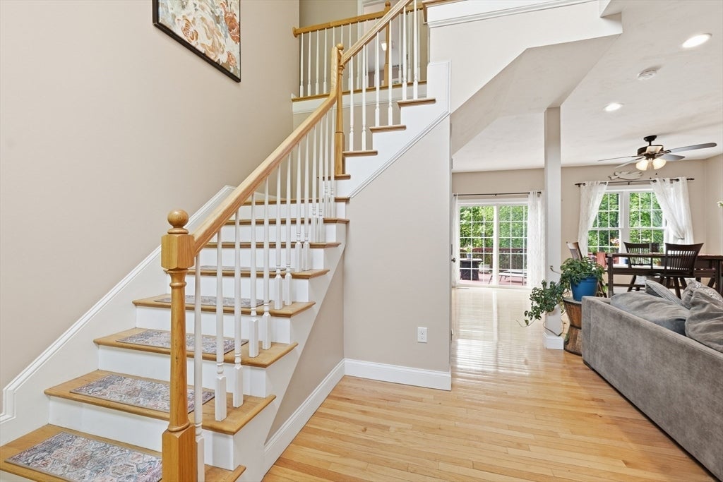 6 Pond Court