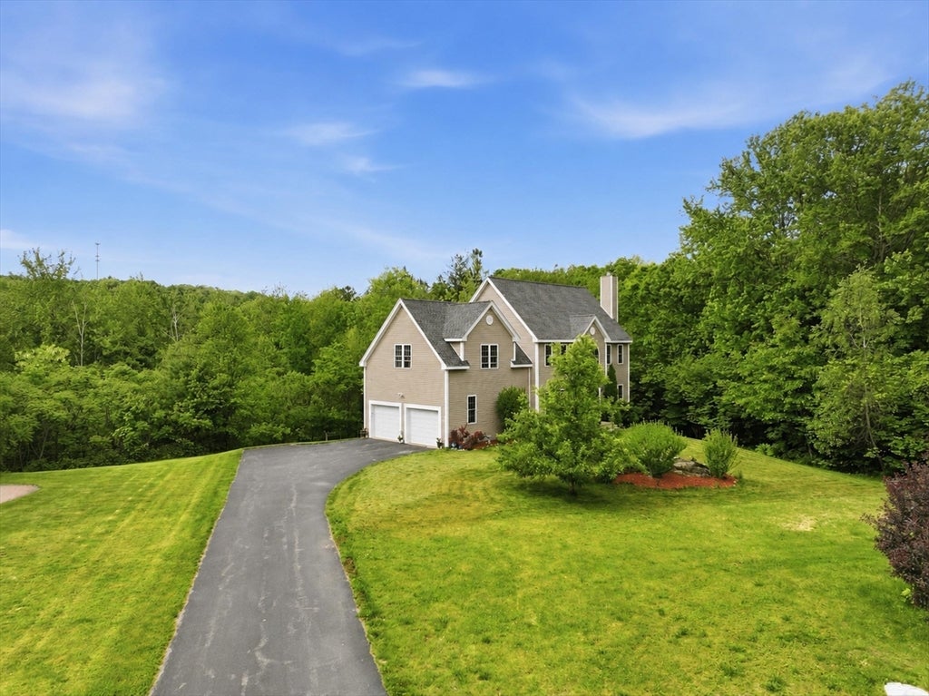 6 Pond Court