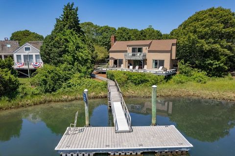 8 Taffrail Way Mashpee MA 02649