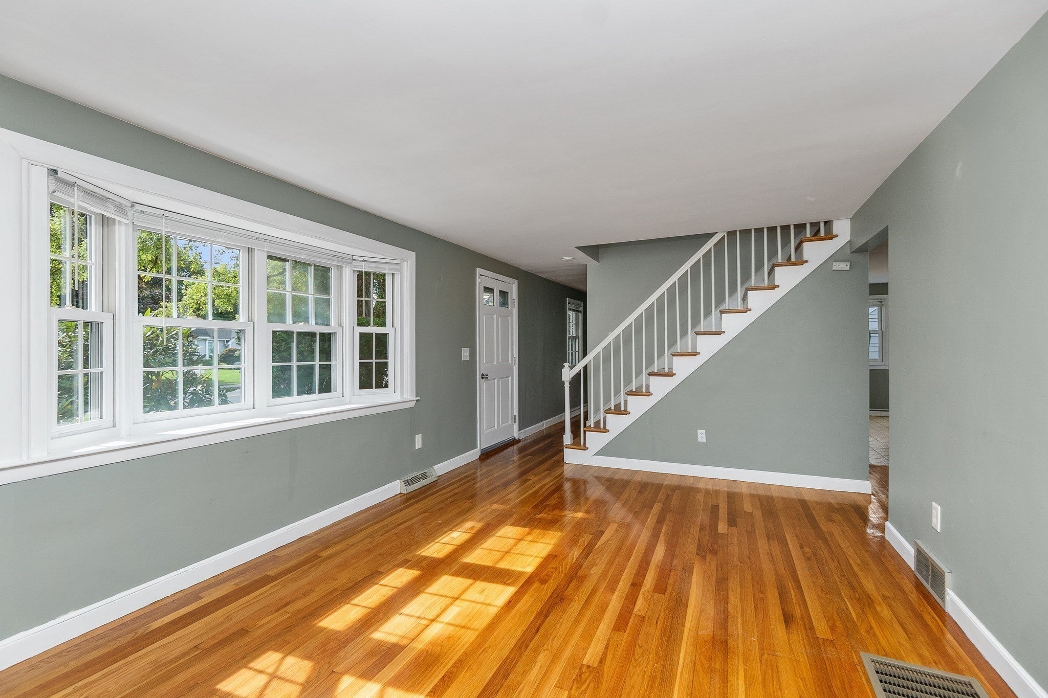 105 Beach St, Foxboro, MA, 105 Beach St, Foxboro, MA Photo #9