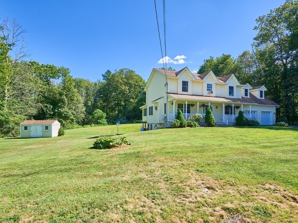 359 W Main St