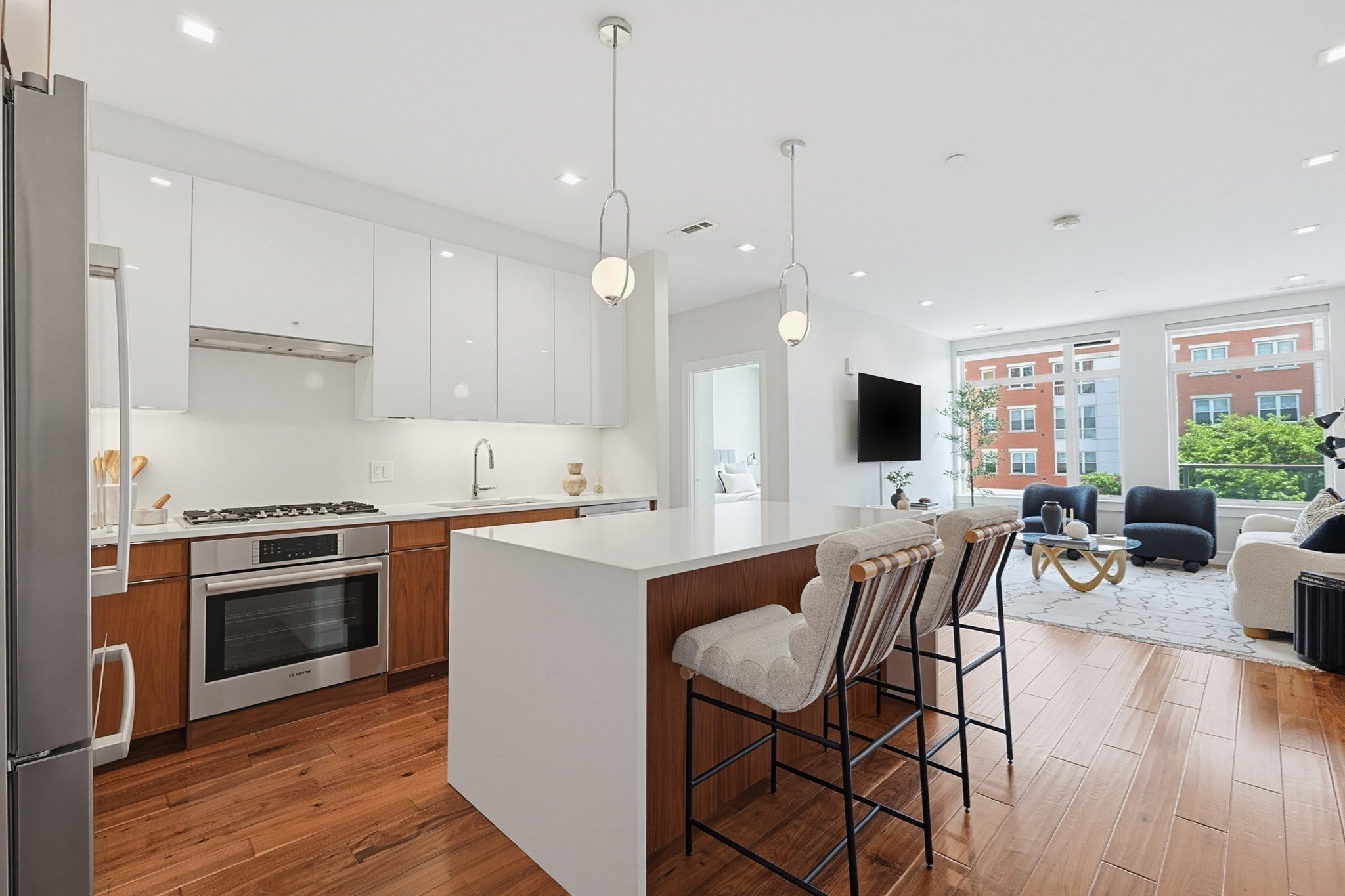 99 Sumner St 312