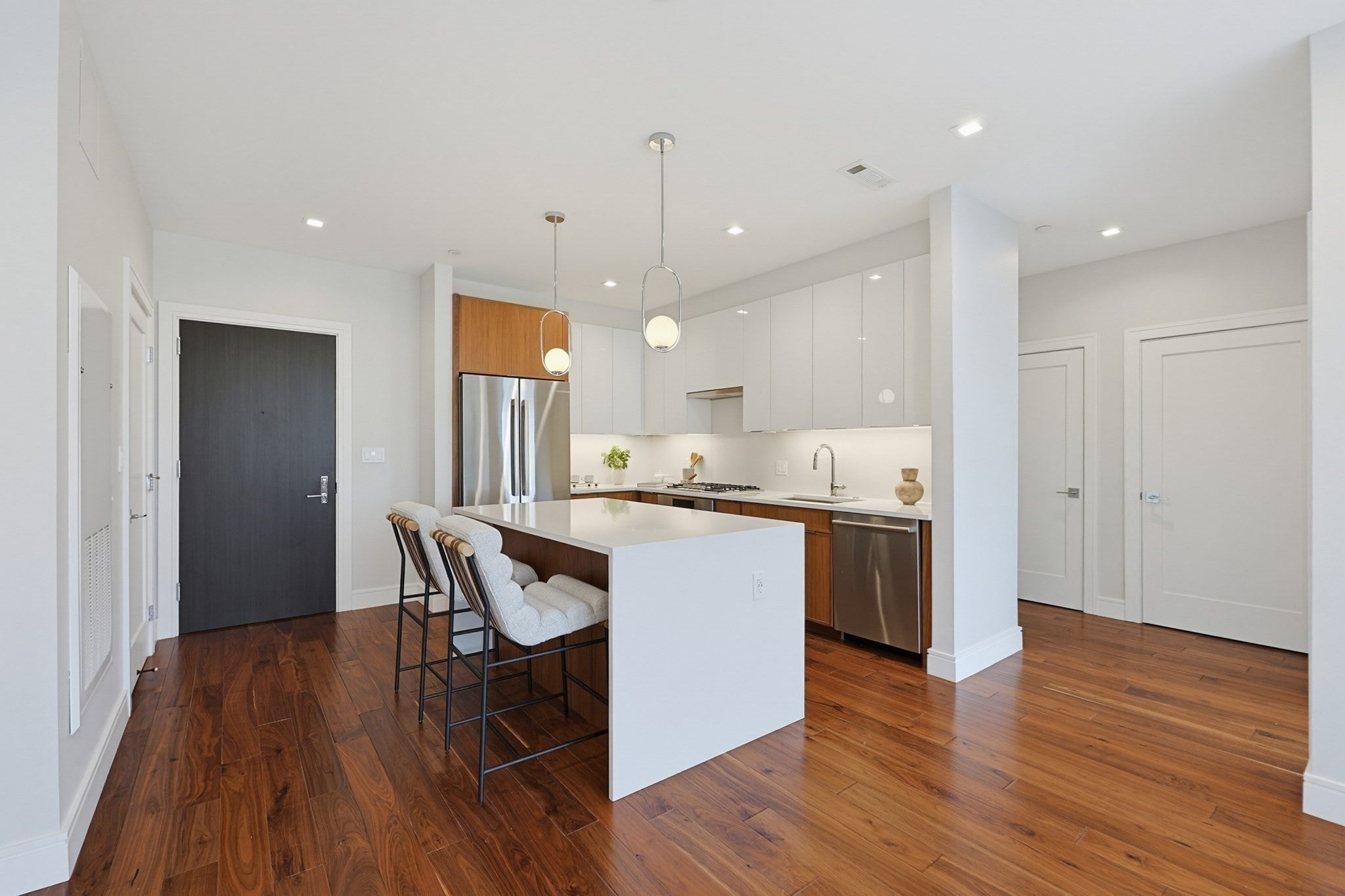 99 Sumner St 312