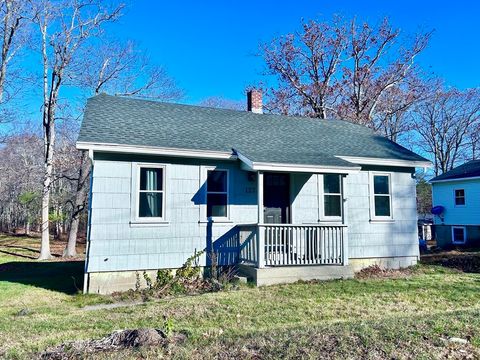 127 Beach Rd Salisbury MA 01952