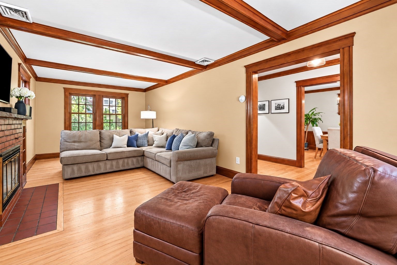 11 Ravenna Rd