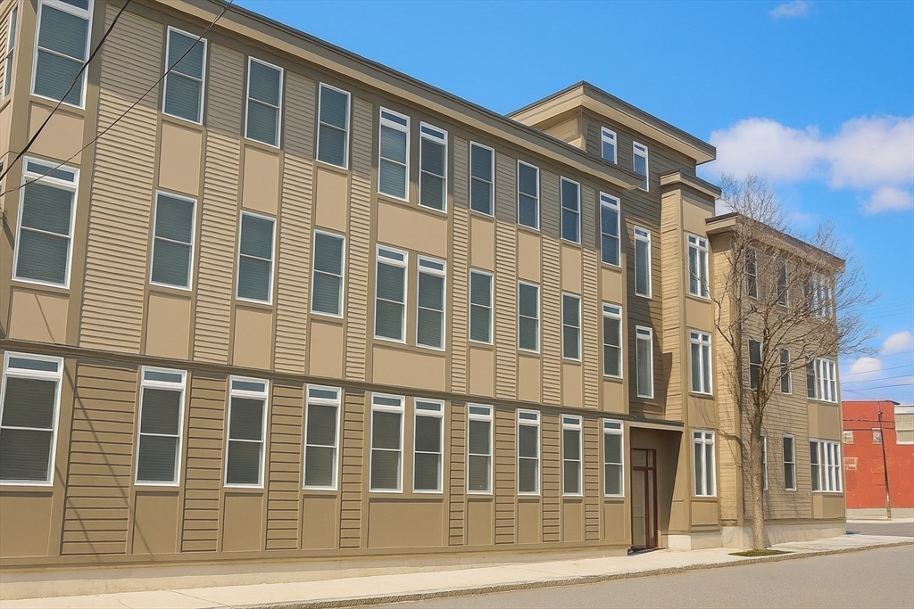 350 Prescott St 305