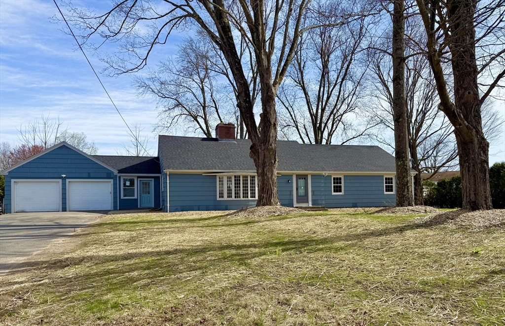8 Carol Ave