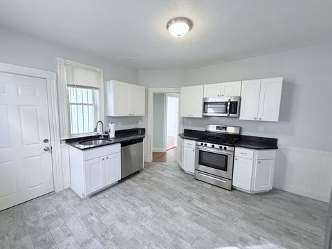 Photo of 37 Taft St #2A, Boston, MA 02125 (MLS # 73440110)