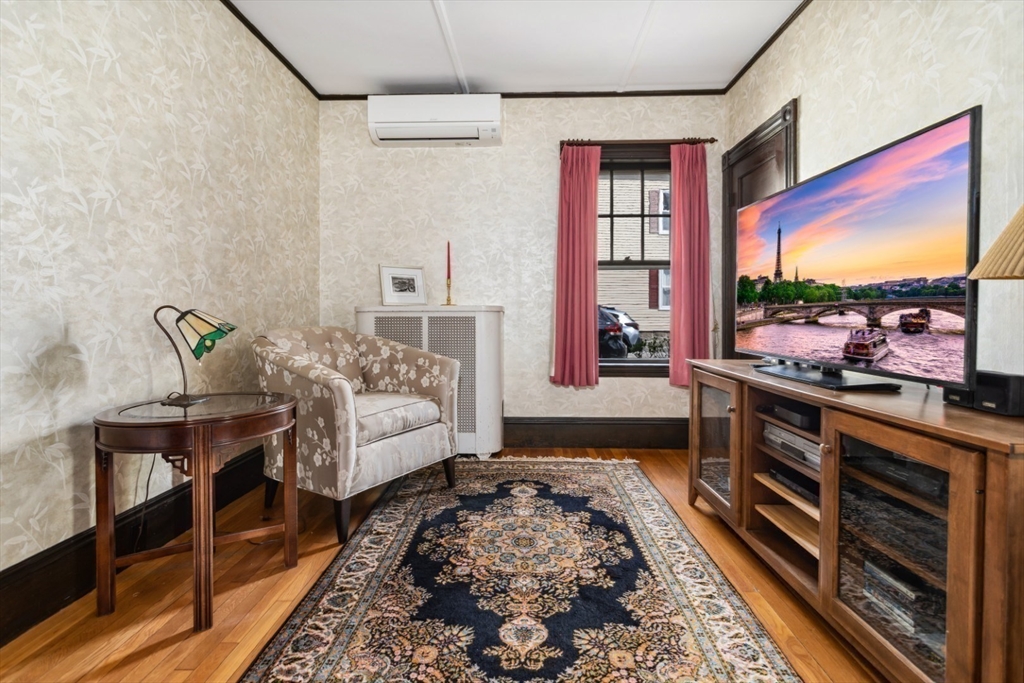 Reading, Massachusetts 01867, United States, 4 Bedrooms Bedrooms, ,2 BathroomsBathrooms,Residential,Pending,115672