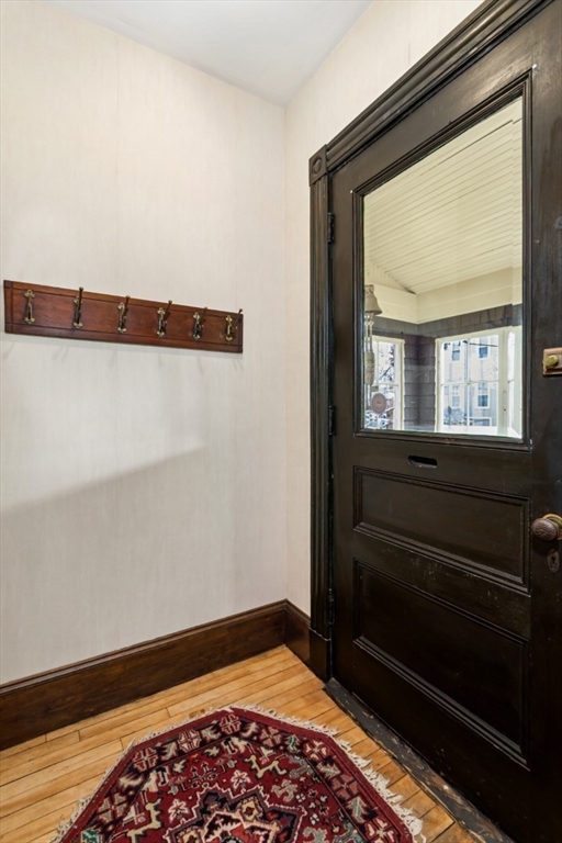 Reading, Massachusetts 01867, United States, 4 Bedrooms Bedrooms, ,2 BathroomsBathrooms,Residential,Pending,115672