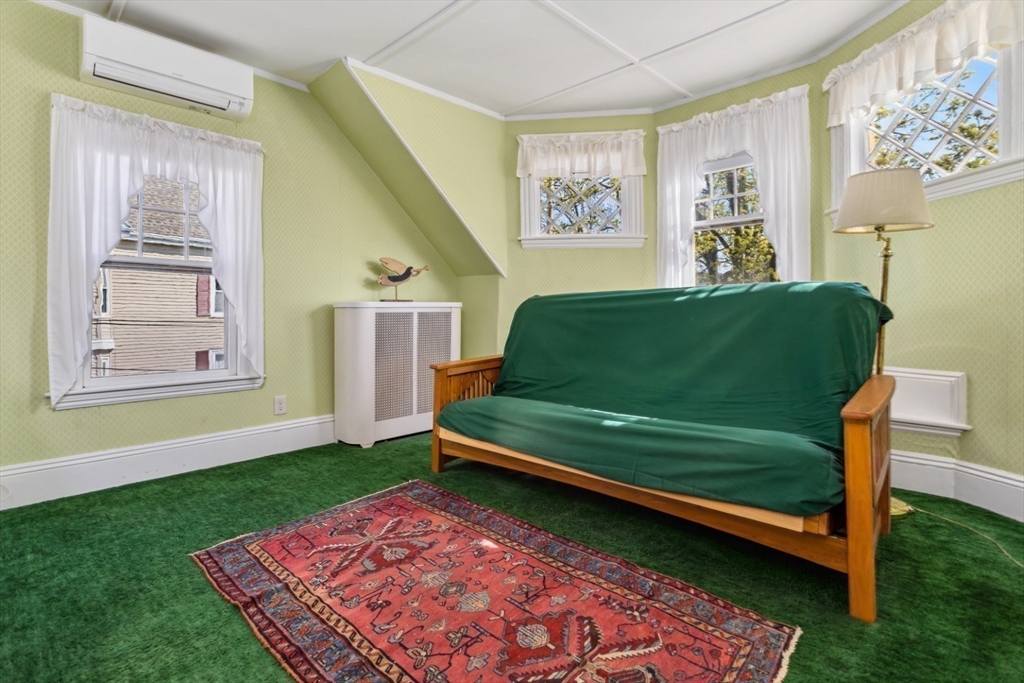 Reading, Massachusetts 01867, United States, 4 Bedrooms Bedrooms, ,2 BathroomsBathrooms,Residential,Pending,115672