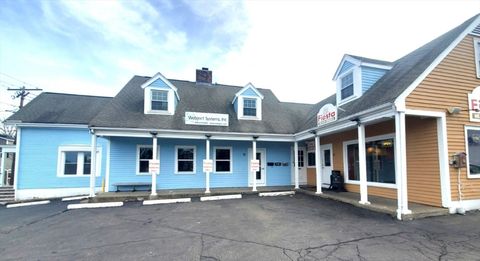 Photo of 16 Central Square #2nd floor L, Bridgewater, MA 02324 (MLS # 73495422)