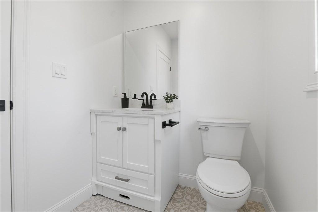 5-7 Vassall St, Quincy, MA Photo #33
