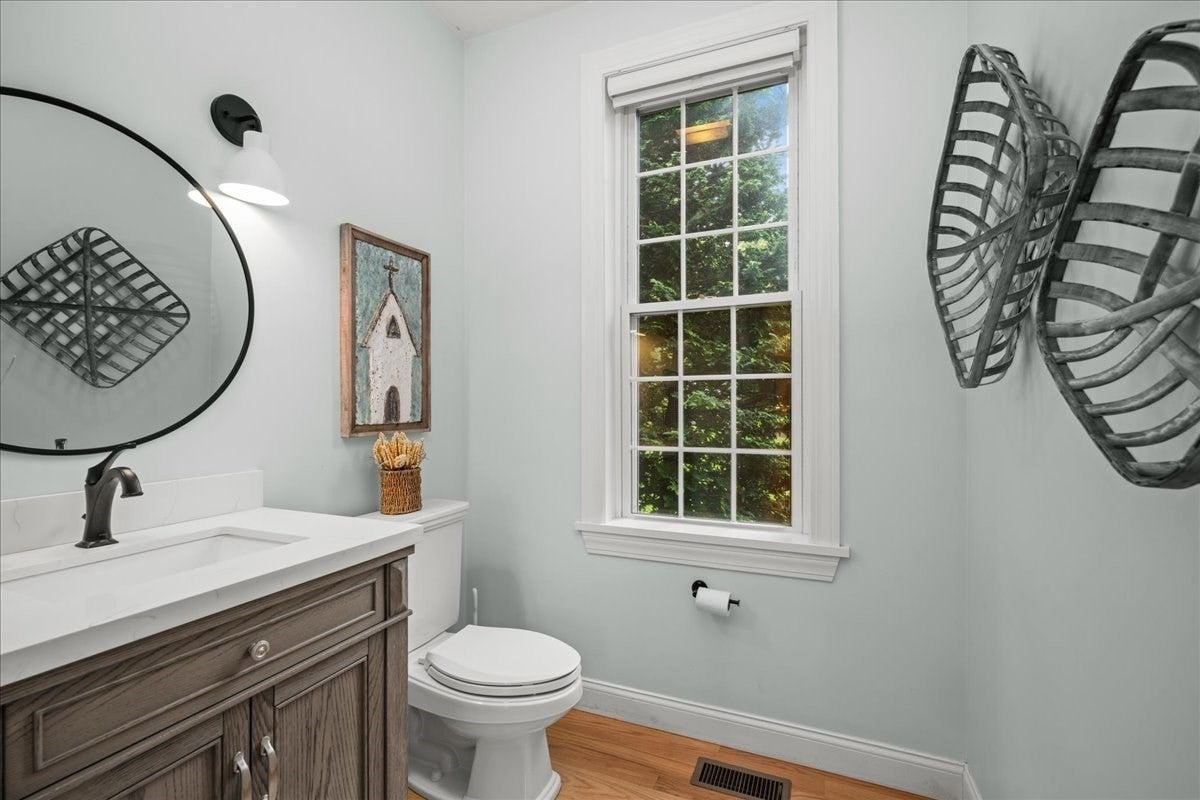 111 Paige Hill Rd, Brimfield, MA, 111 Paige Hill Rd, Brimfield, MA Photo #12