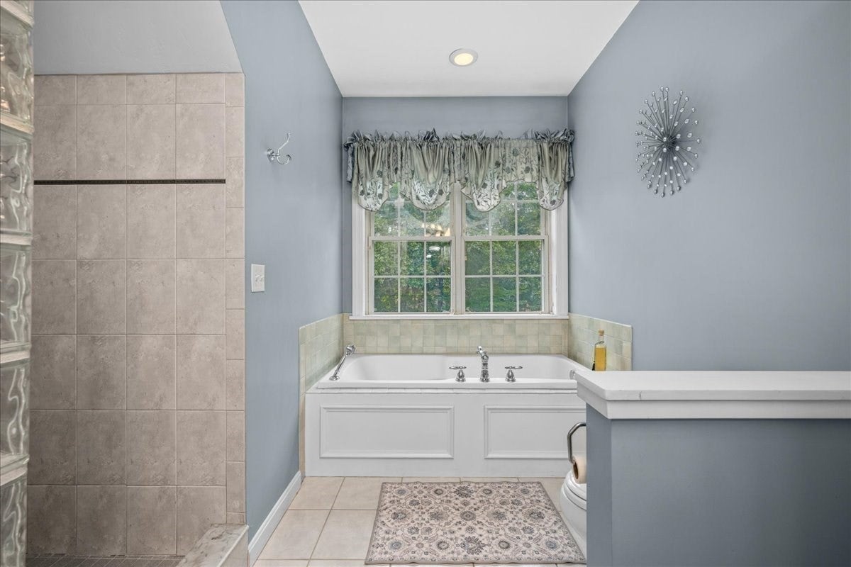 111 Paige Hill Rd, Brimfield, MA, 111 Paige Hill Rd, Brimfield, MA Photo #23