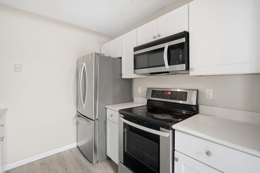 Holyoke, Massachusetts 01040, United States, 2 Bedrooms Bedrooms, ,2 BathroomsBathrooms,Residential,Active,249493