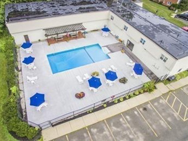 Holyoke, Massachusetts 01040, United States, 2 Bedrooms Bedrooms, ,2 BathroomsBathrooms,Residential,Active,249493