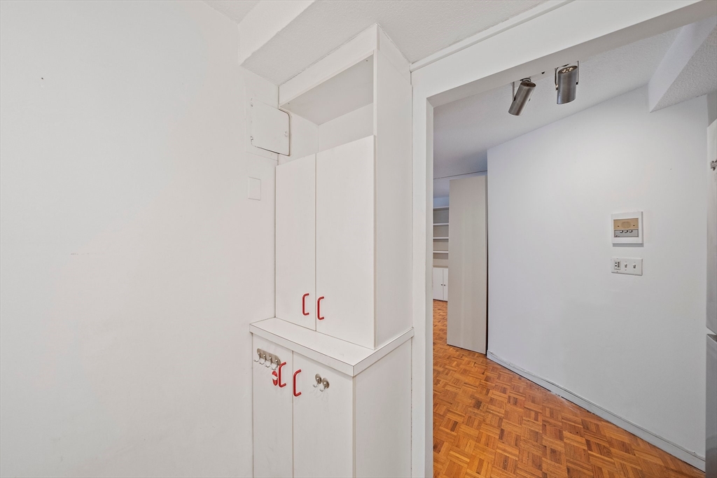 19 Winchester St 110
