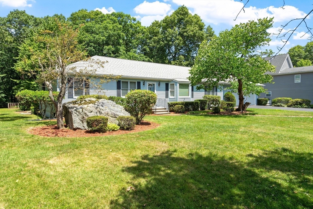 65 Blithewood Ave