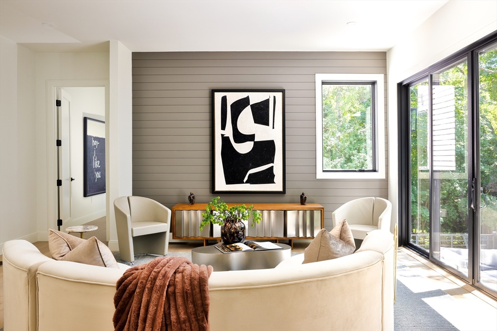 1230 Commonwealth Ave