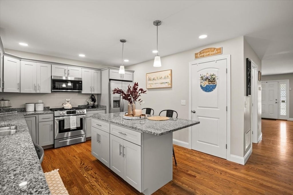 738 Hicks St, Fall River, MA, 738 Hicks St, Fall River, MA Photo #14