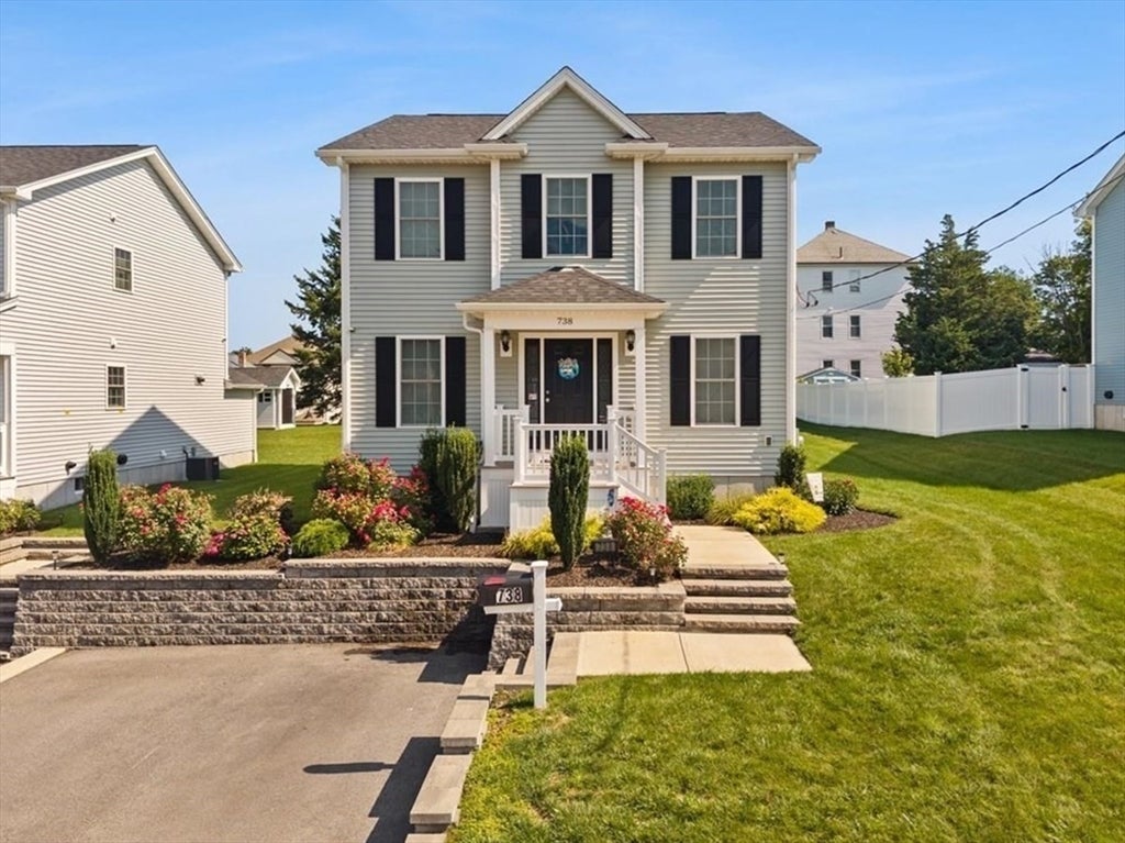 738 Hicks St, Fall River, MA, 738 Hicks St, Fall River, MA Photo #2