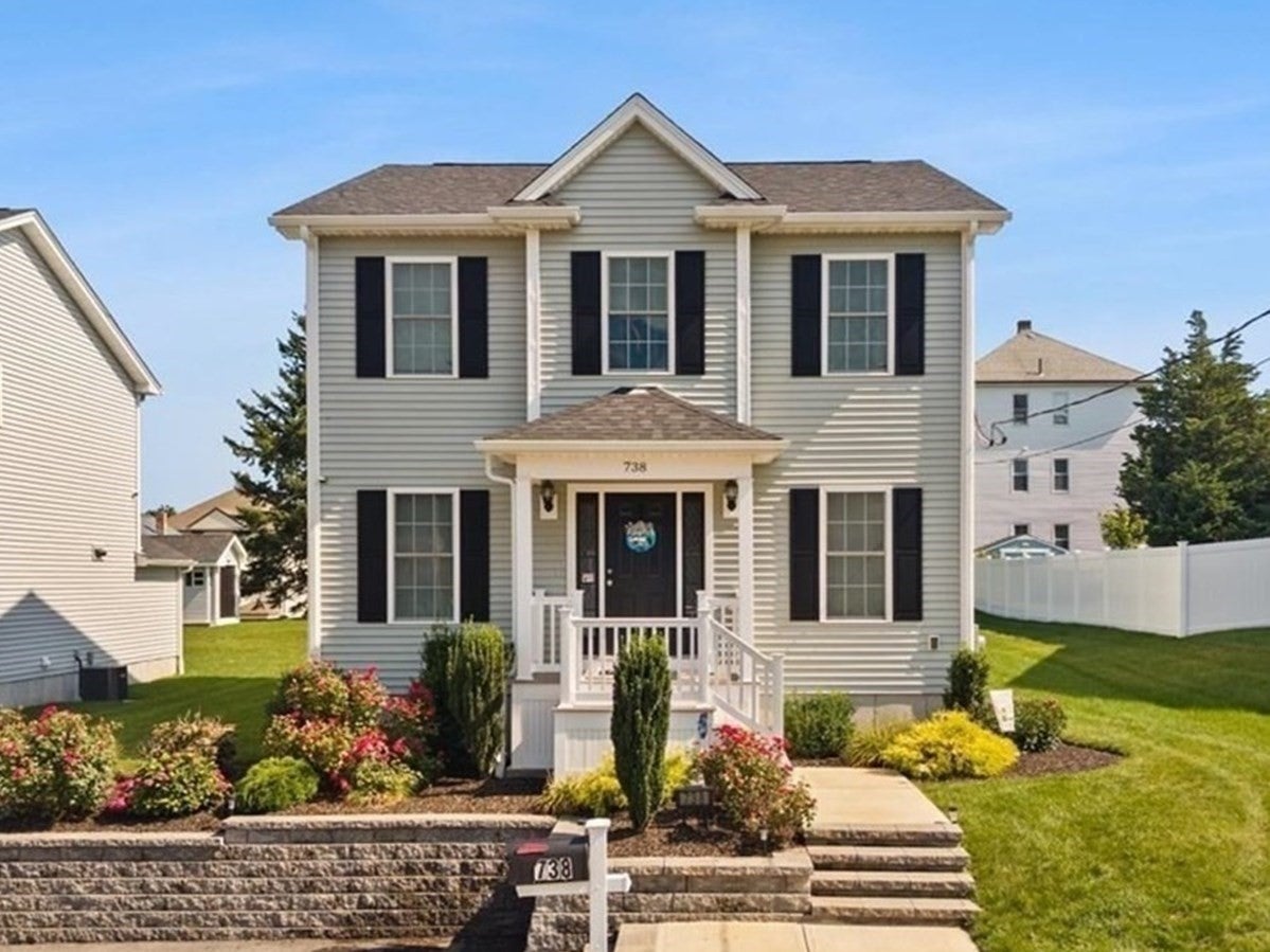 738 Hicks St, Fall River, MA, 738 Hicks St, Fall River, MA Photo #1