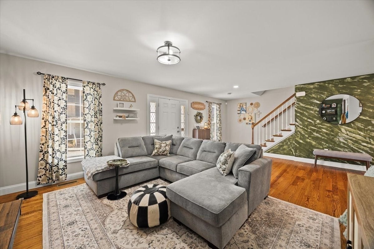 738 Hicks St, Fall River, MA, 738 Hicks St, Fall River, MA Photo #12