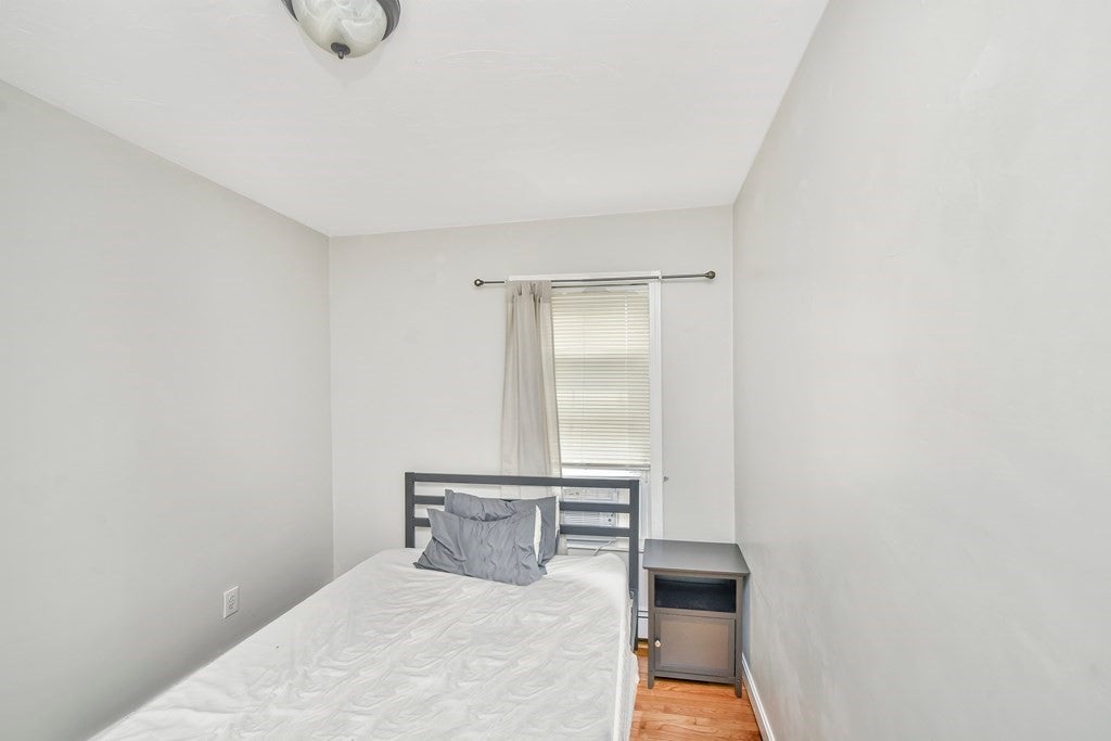 239 Leyden St, Boston, MA Photo #9