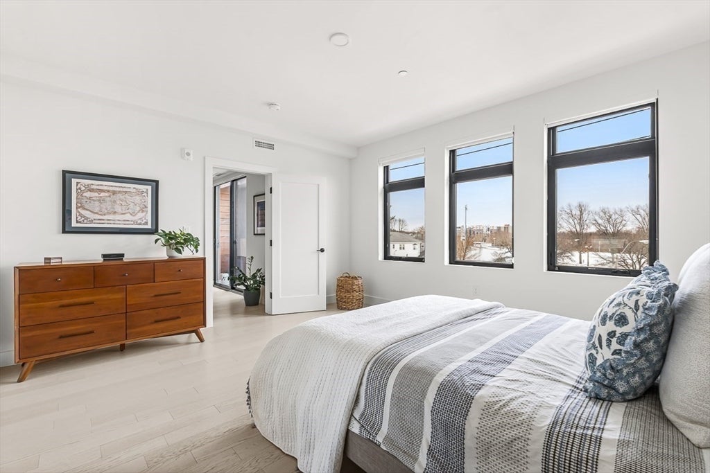 395 Alewife Brook Parkway #3H, Somerville, MA Photo #9