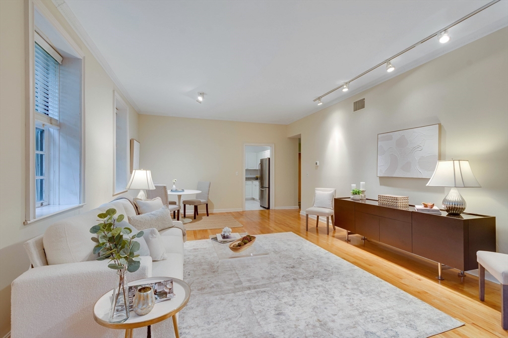 30 Cumberland Avenue 3W