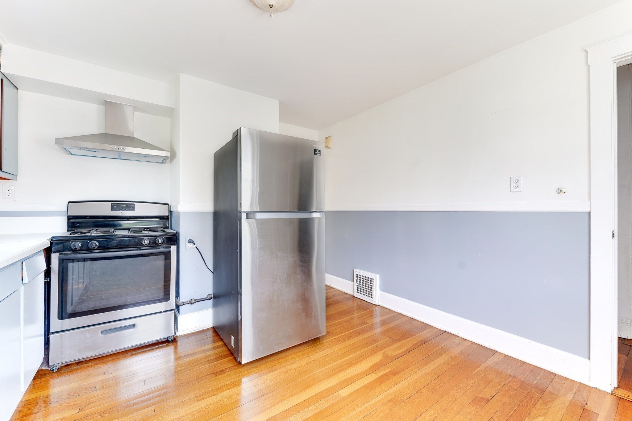 25-27 Lawn Ave #2, Quincy, MA, 25-27 Lawn Ave #2, Quincy, MA Photo #5