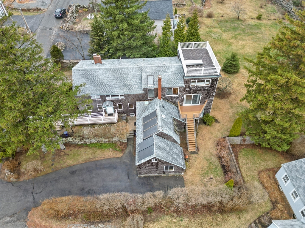 10 Landmark Lane