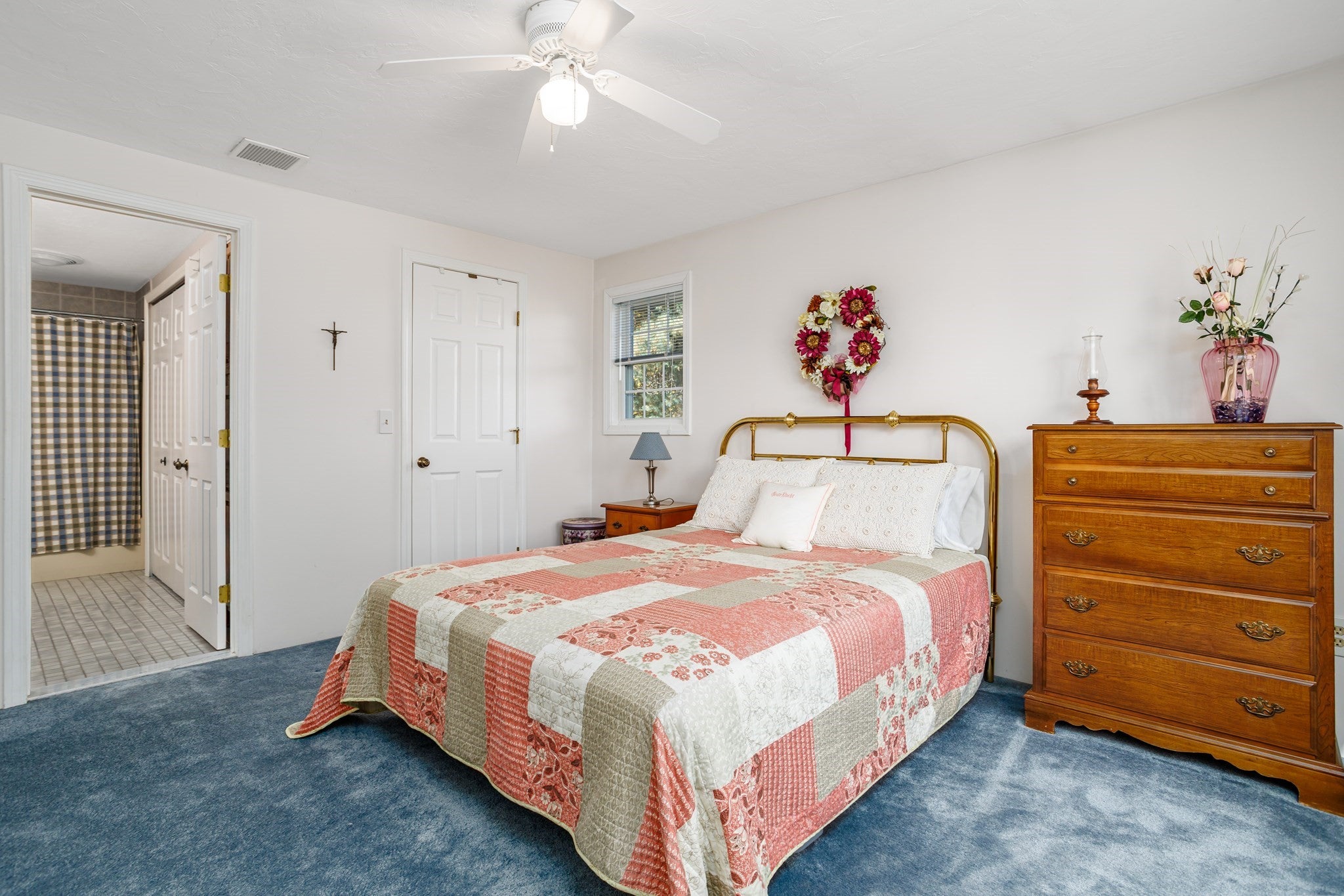907 Ridgefield Cir #D, Clinton, MA, 907 Ridgefield Cir #D, Clinton, MA Photo #25