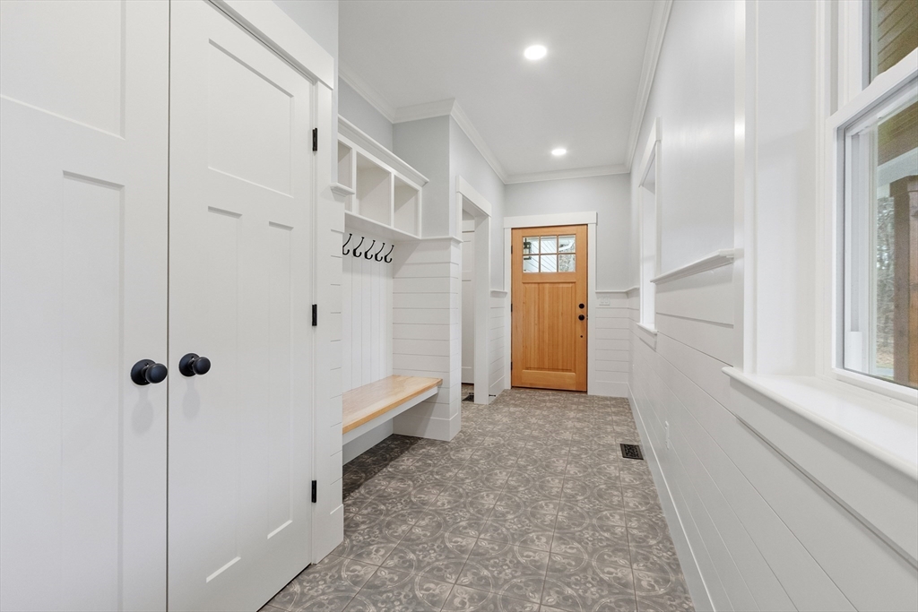 385 Green Road