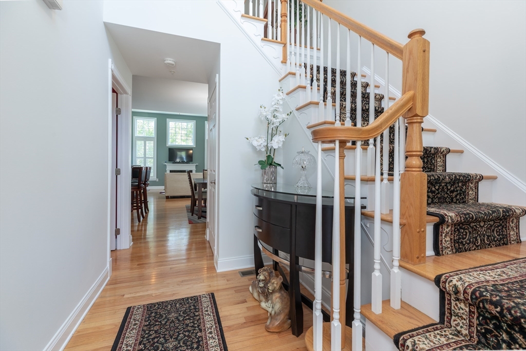 54 Pondside Dr 54