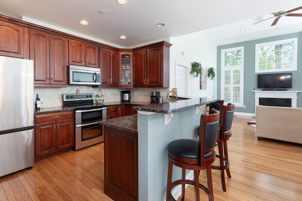 54 Pondside Dr 54