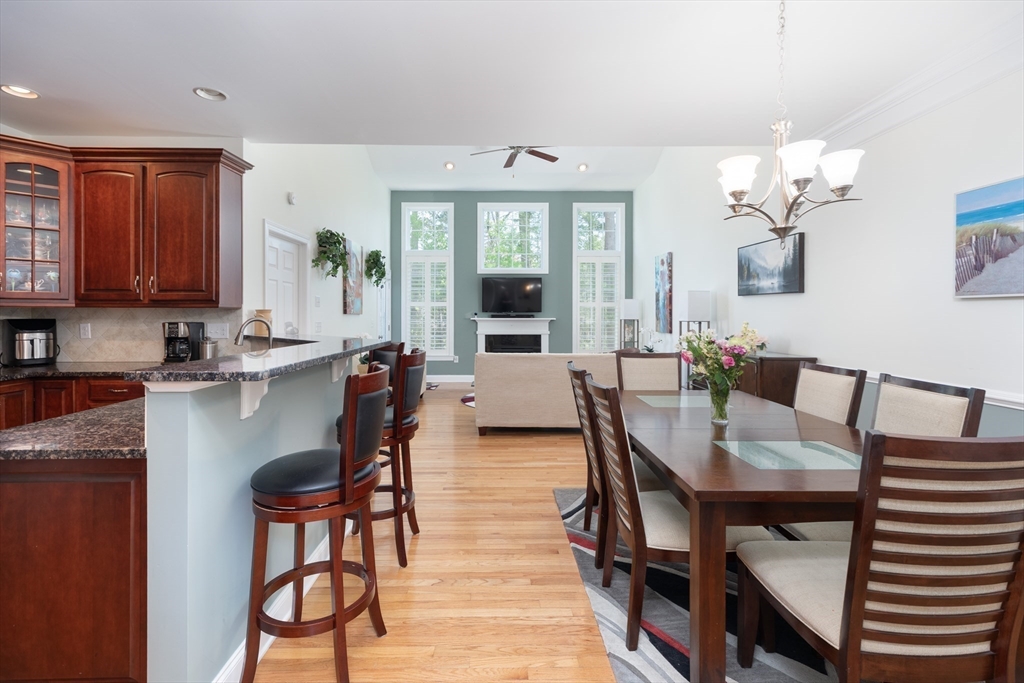 54 Pondside Dr 54