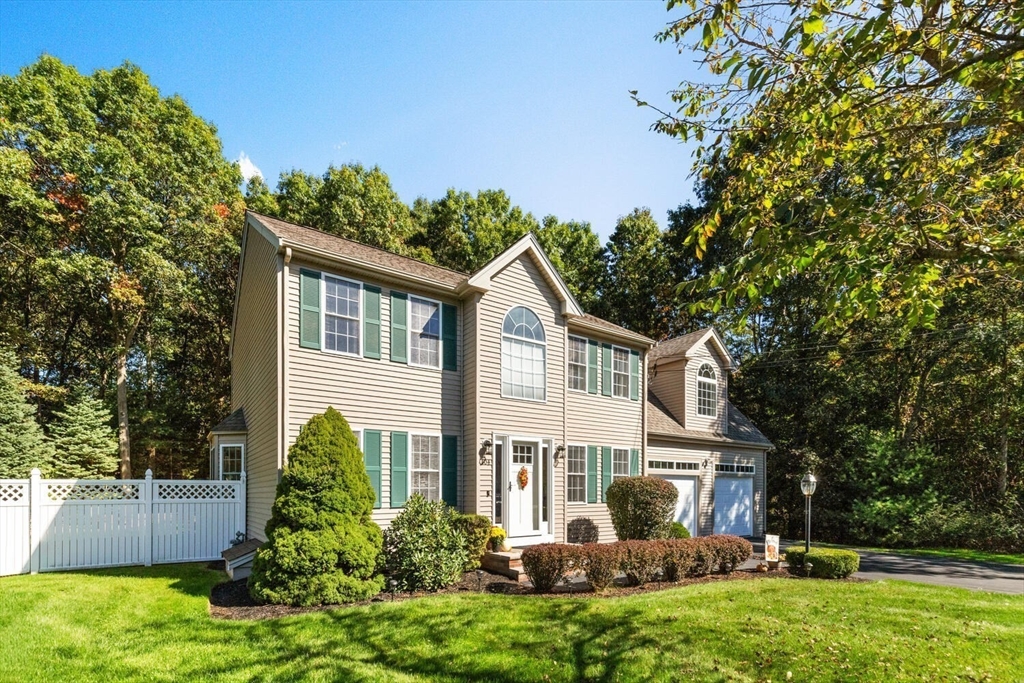104 Ridgewood Dr
