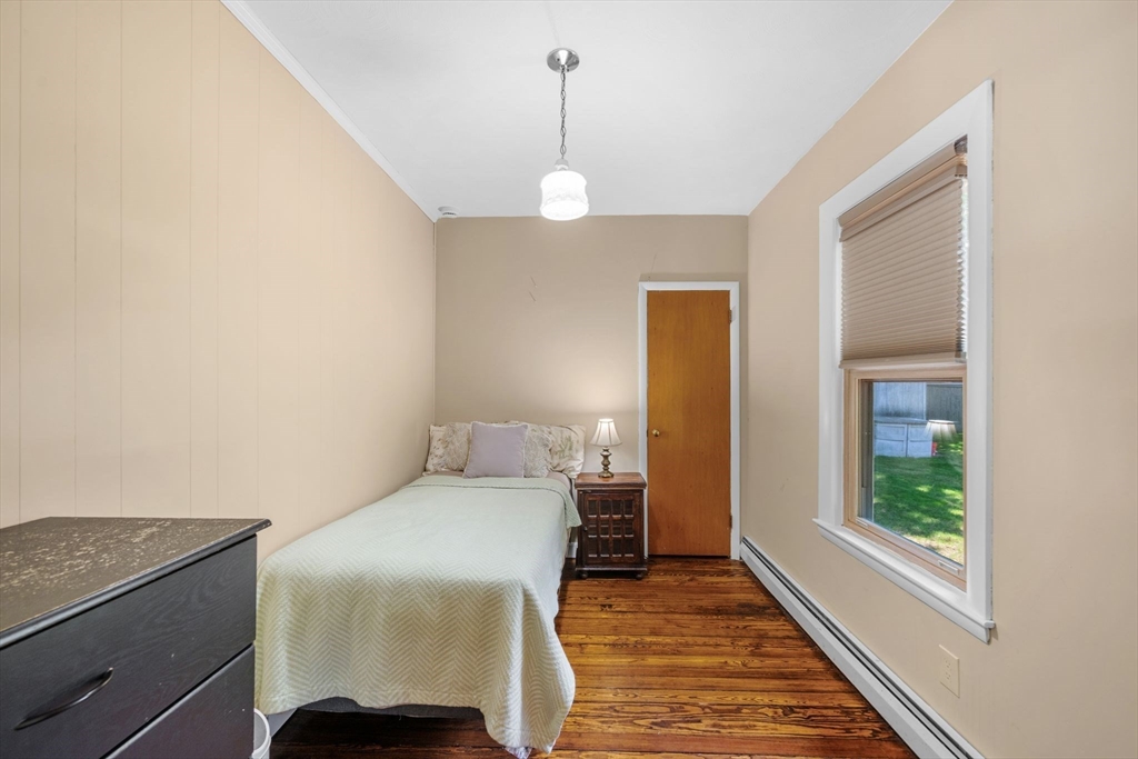 15 Quannapowitt Ave
